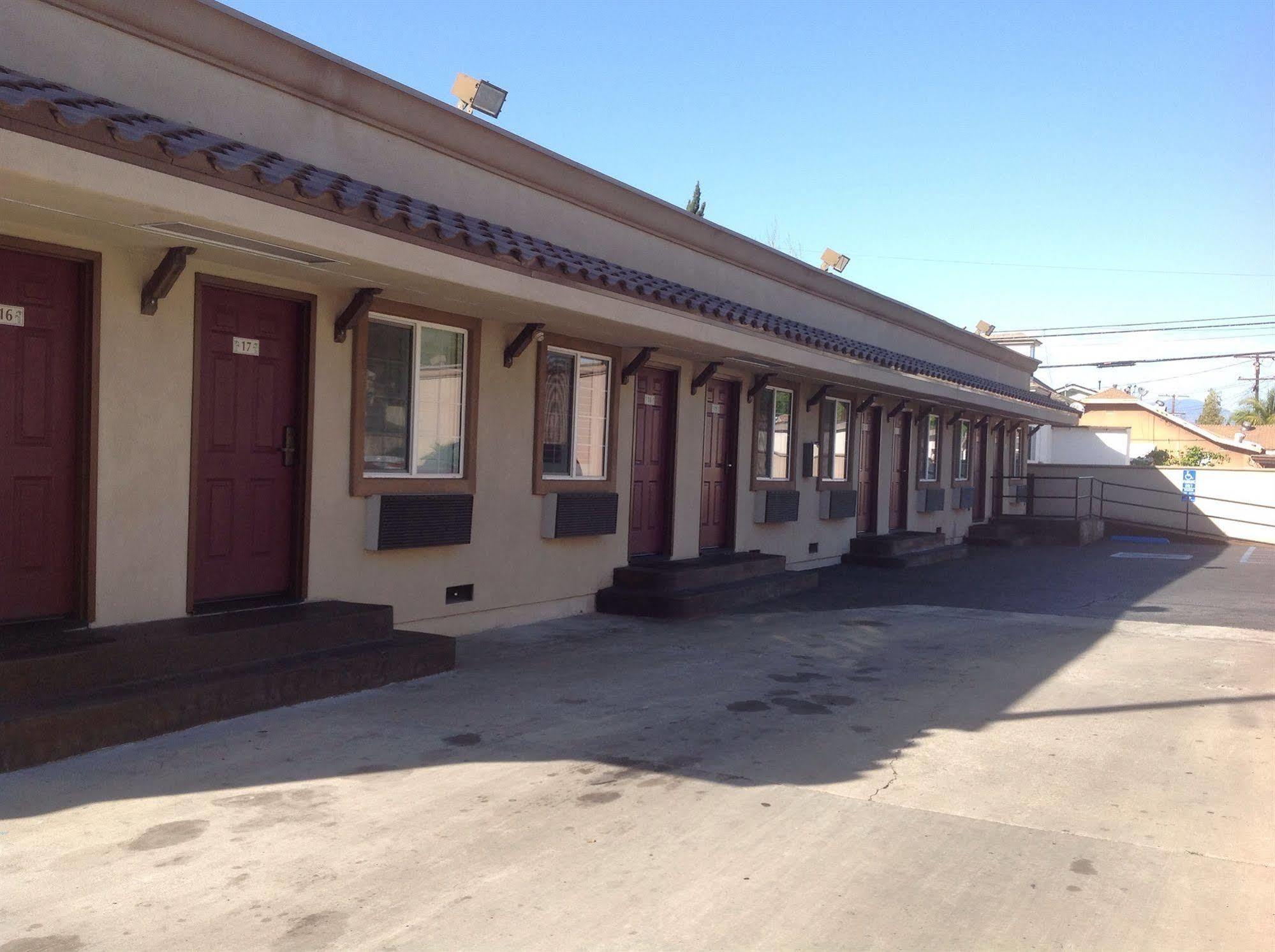 פיקו ריברה Palms Motel מראה חיצוני תמונה